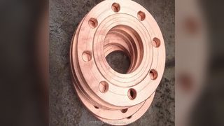 Mặt bích đồng-niken: Bảo vệ chống ăn mòn nước biển cho đường ống biển bền lâu.